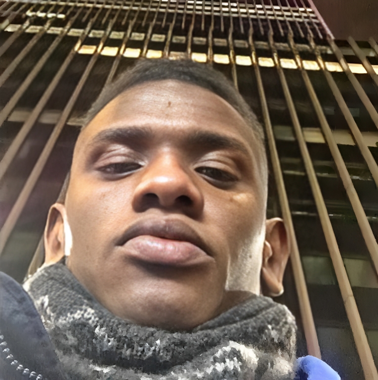 Buscan a inmigrante tras quedar en libertad luego de arresto en NY