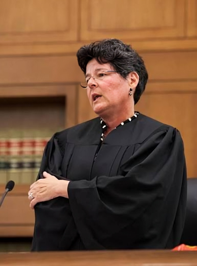 Dominicano queda bajo la lupa de la justicia en Massachusetts