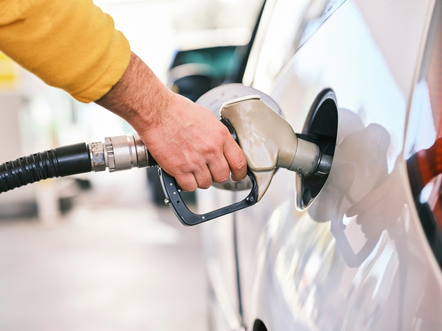 Gobierno anuncia cambios en los combustibles y sorprende con los ajustes