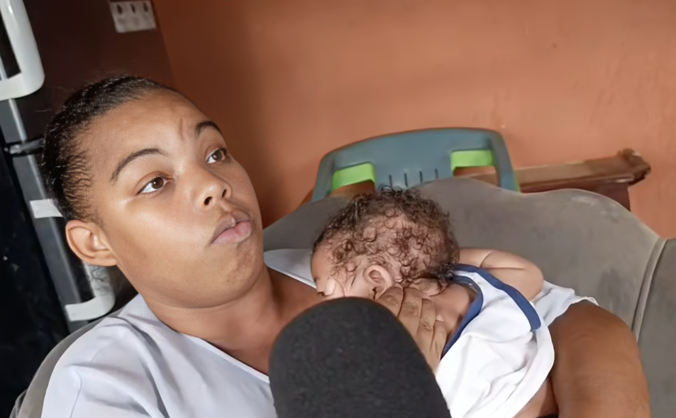 Madre denuncia extraña situación con uno de sus gemelos y revela detalles inquietantes