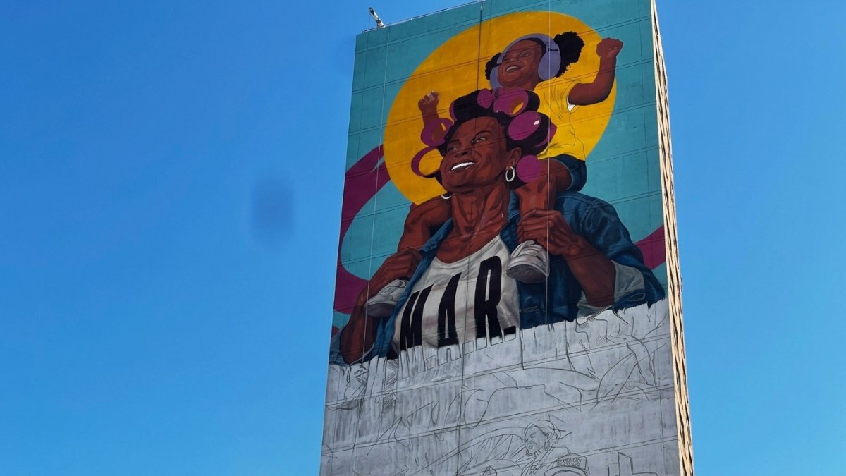 Dominicano hace historia en el Bronx con el mural más alto de EE. UU. 5 Dominicano hace historia en el Bronx con el mural más alto de EE. UU.
