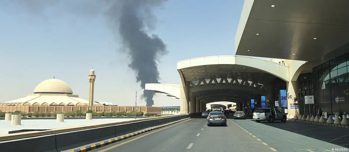 Ataque al aeropuerto de Riad en Arabia Saudita deja más de 300 afectados