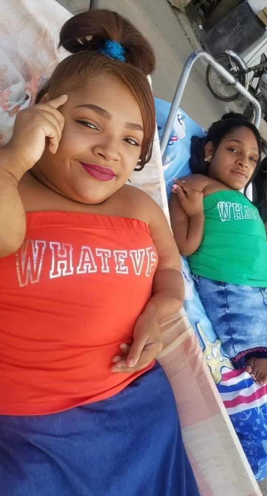 Ala Jaza sorprende a las «Hermanas de Cristal» con un gran regalo 2 Ala Jaza sorprende a las «Hermanas de Cristal» con un gran regalo