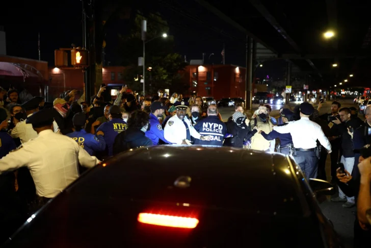 Protestas contra ICE sacuden Nueva York tras caso de dominicano 2 Protestas contra ICE sacuden Nueva York tras caso de dominicano