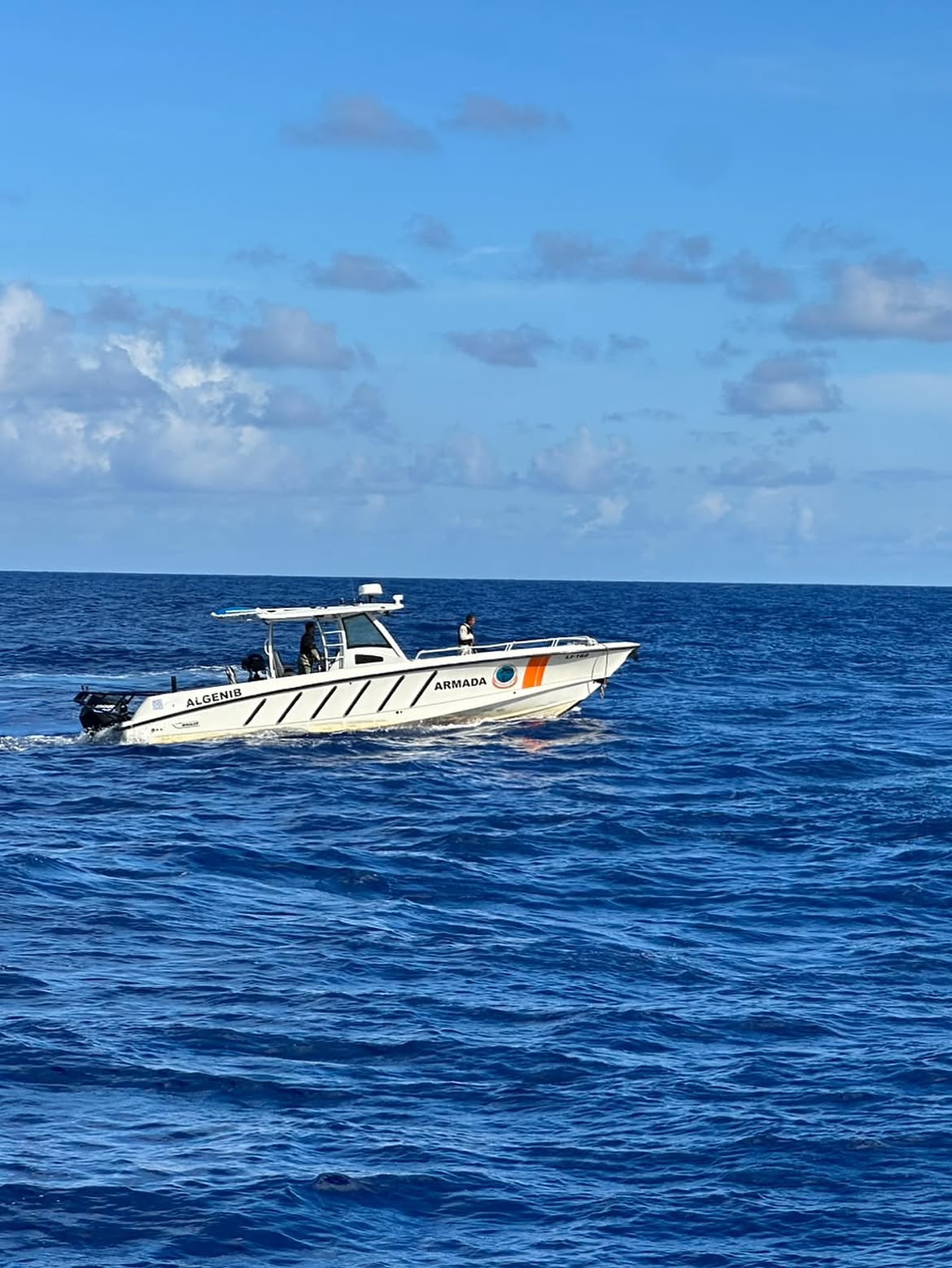 Operativo en aguas de Samaná termina con inesperado hallazgo