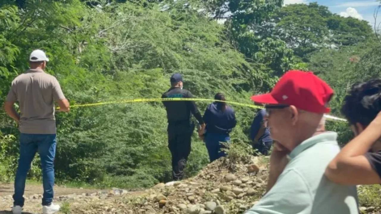 Hombre revela cómo fue el momento en que auxilio menor que pidió ayuda en Navarrete tras escapar en caso Josnely 4 Hombre revela cómo fue el momento en que auxilio menor que pidió ayuda en Navarrete tras escapar en caso Josnely
