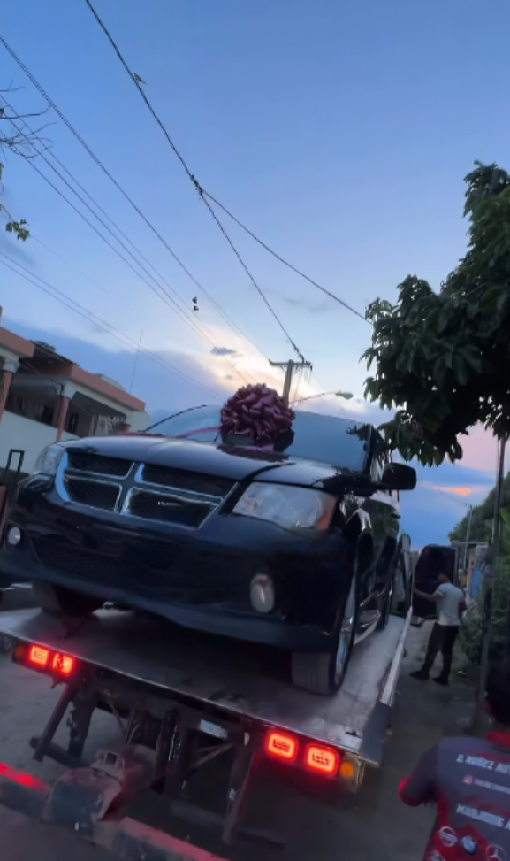 Ala Jaza sorprende a las «Hermanas de Cristal» con un gran regalo 4 Ala Jaza sorprende a las «Hermanas de Cristal» con un gran regalo