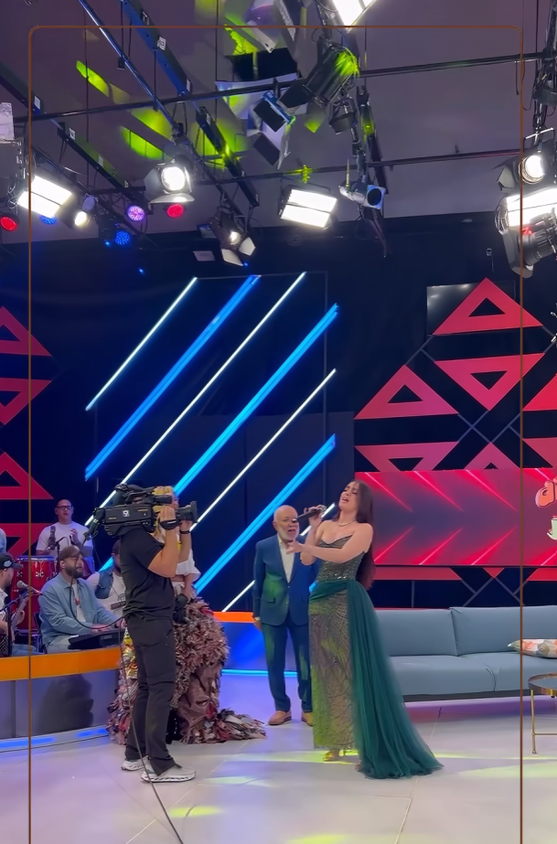 Karen Yapoort reaparece cantándole al Señor en Divertido 4 Karen Yapoort reaparece cantándole al Señor en Divertido