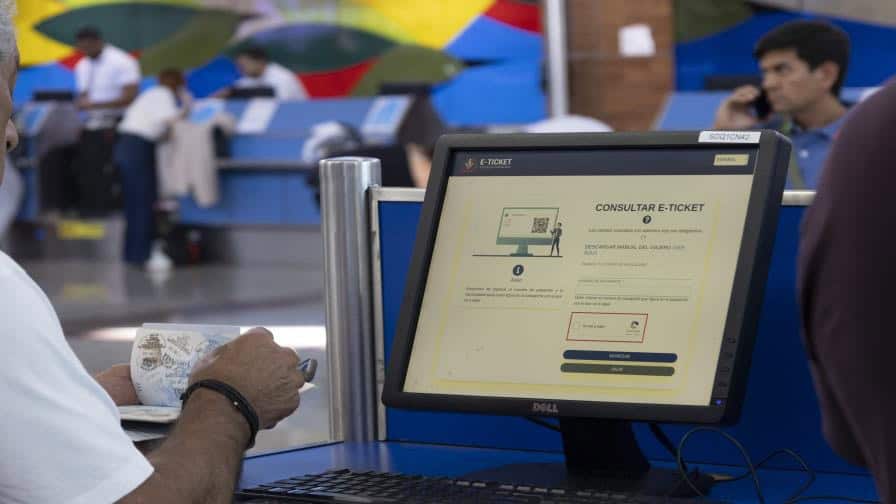 Migración enfrenta falla en su plataforma: esto pasó con sus servicios