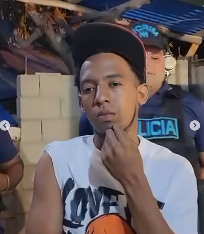 Abuelo de adolescente en Navarrete desaparecida llego de EE.UU y hace firme petición