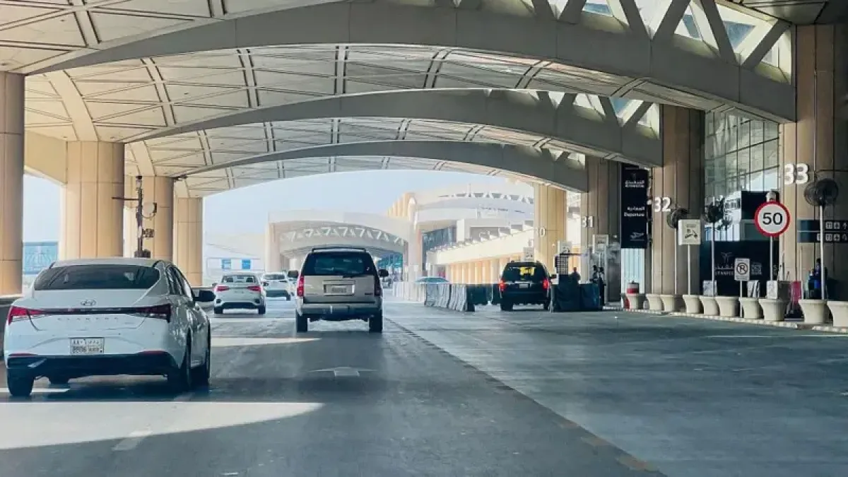 Ataque al aeropuerto de Riad en Arabia Saudita deja más de 300 afectados