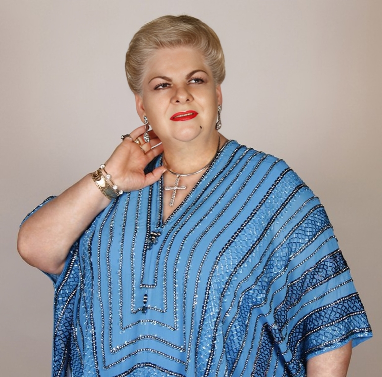 La familia de Paquita la del Barrio recibe una triste noticia