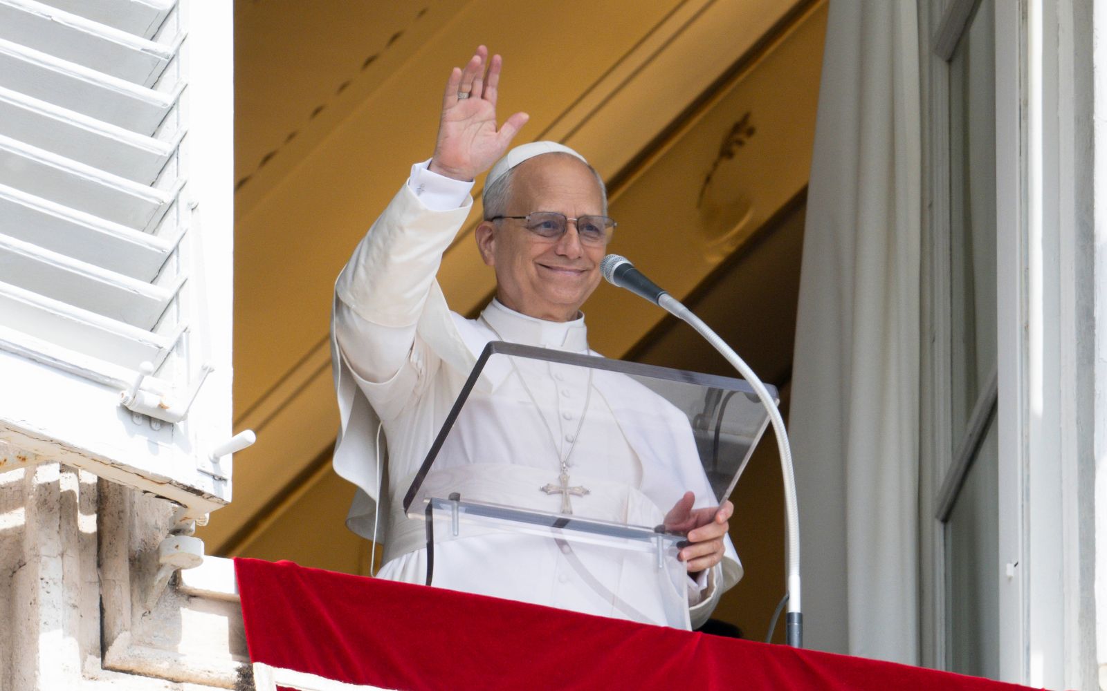 El papa León XIV anuncia que será operado