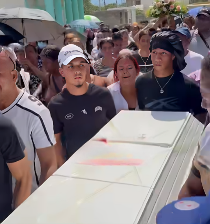 Familia de Yosnely Álvarez la despide y hace firme petición en Navarrete 4 Familia de Yosnely Álvarez la despide y hace firme petición en Navarrete