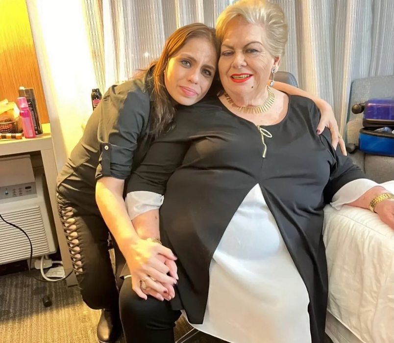 La familia de Paquita la del Barrio recibe una triste noticia