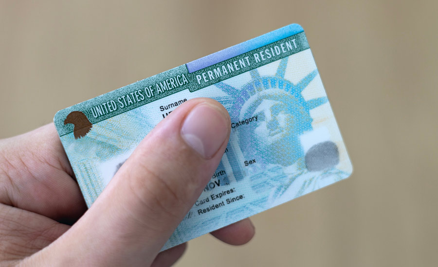 Green Card para dominicanos: la regla de USCIS que deben conocer 1 Green Card para dominicanos: la regla de USCIS que deben conocer