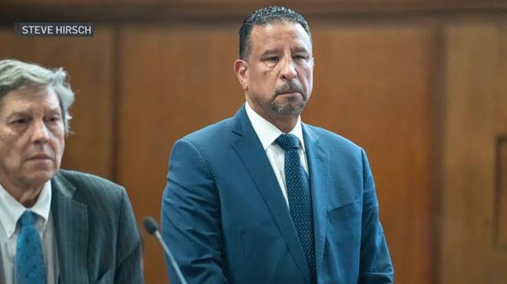 Exdetective del NYPD queda libre tras pagar millonaria fianza 3 Exdetective del NYPD queda libre tras pagar millonaria fianza